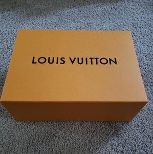 Louis Vuitton box